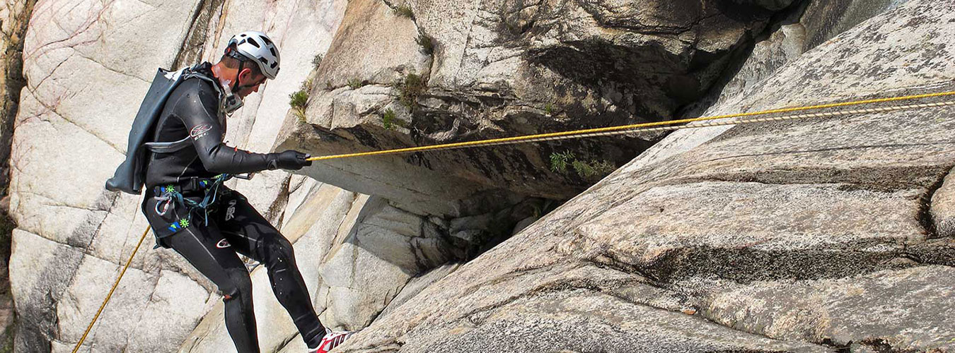 Servicio de Guías de montaña en Rodellar. Barrancos, escalada, vías ferratas, trecking.
